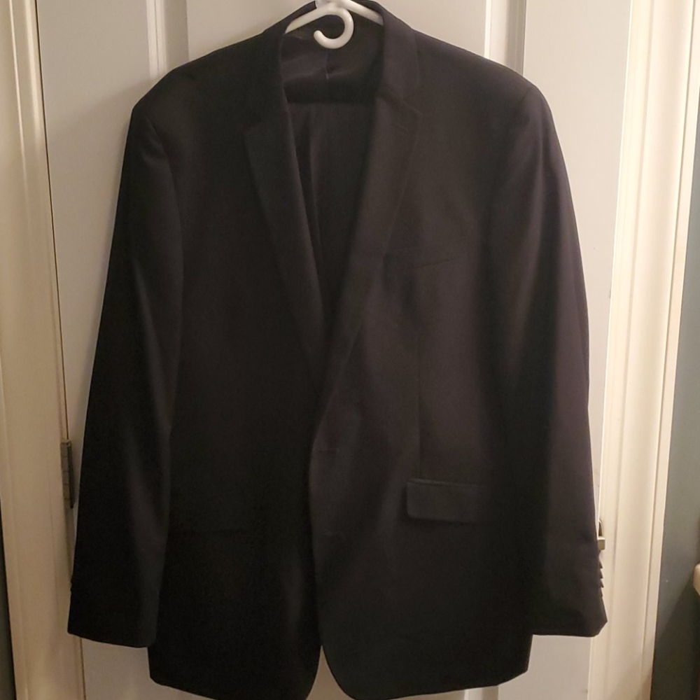 Kenneth Cole Reaction Suit